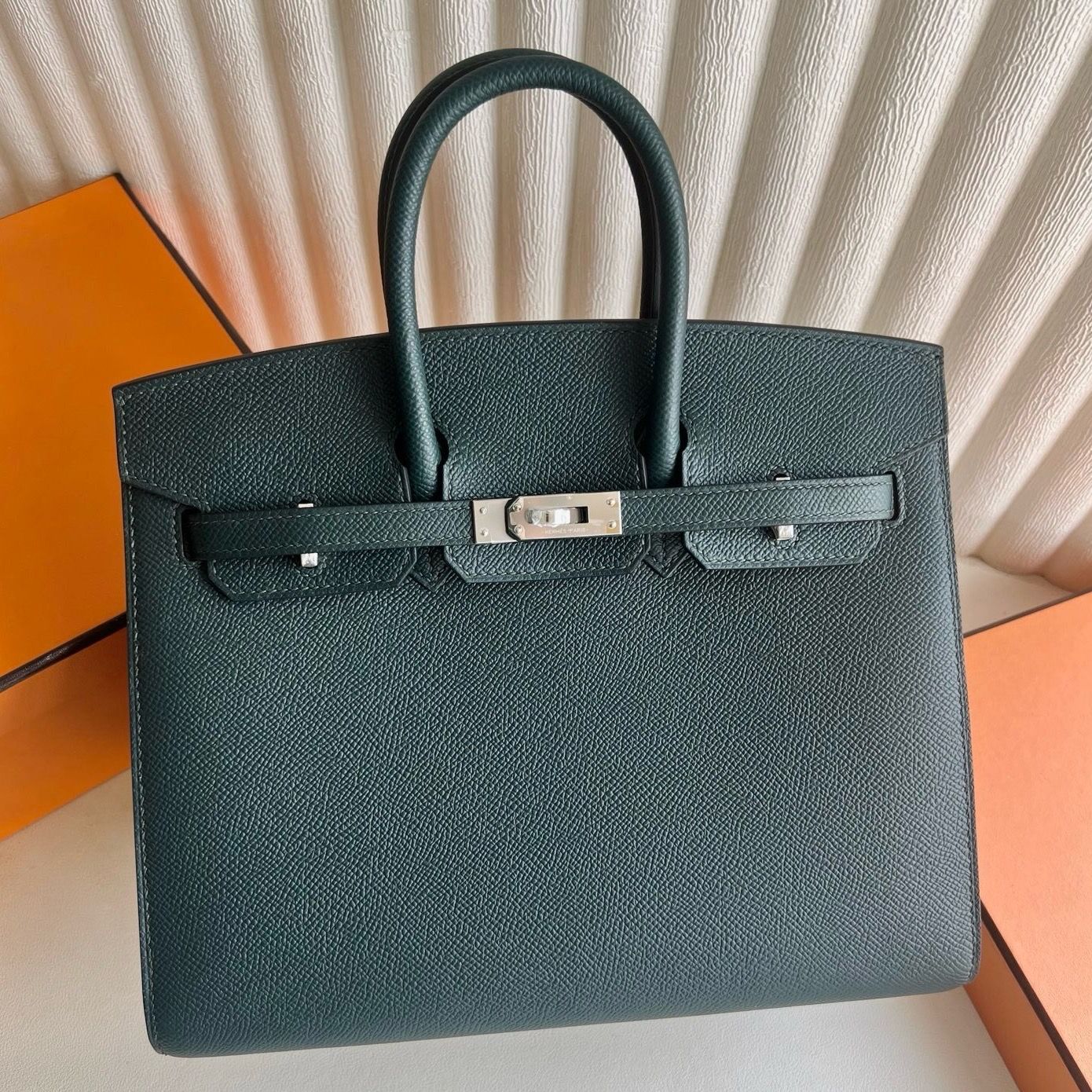 Hermes Birkin 25 Sellier Handmade Bag in Vert Cypres Epsom Calfskin - Image 4