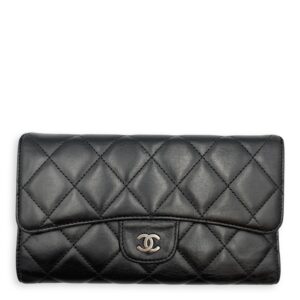 Classc Flap Long Black Wallet in Lambskin, Silver hardware