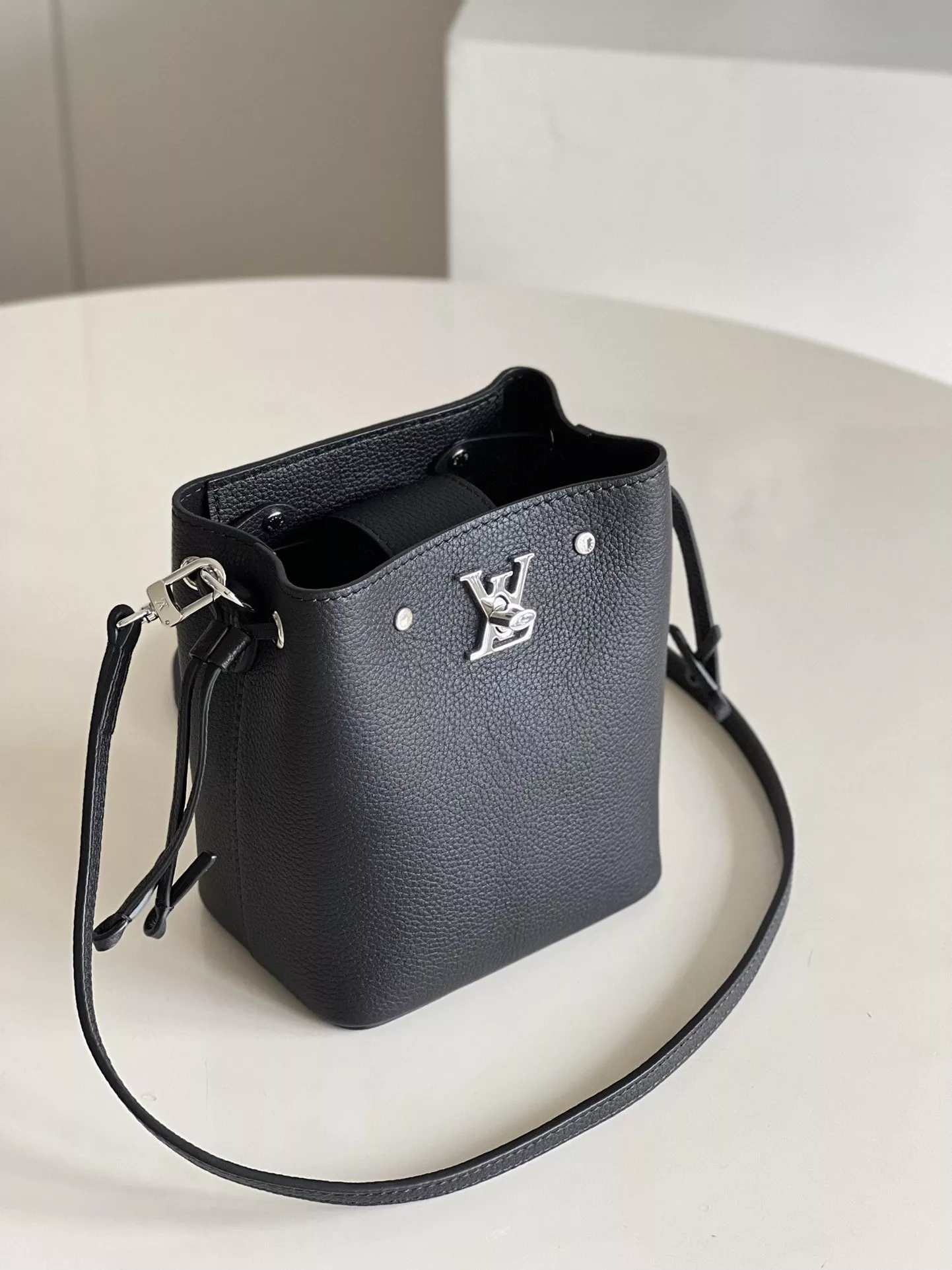 LV Calfskin Nano Lockme Bucket Black - ReplicaBags.is - Image 5