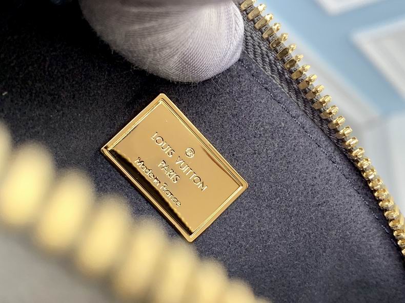 Alma BB Vernis Monogram Taupe Metallise - Image 10