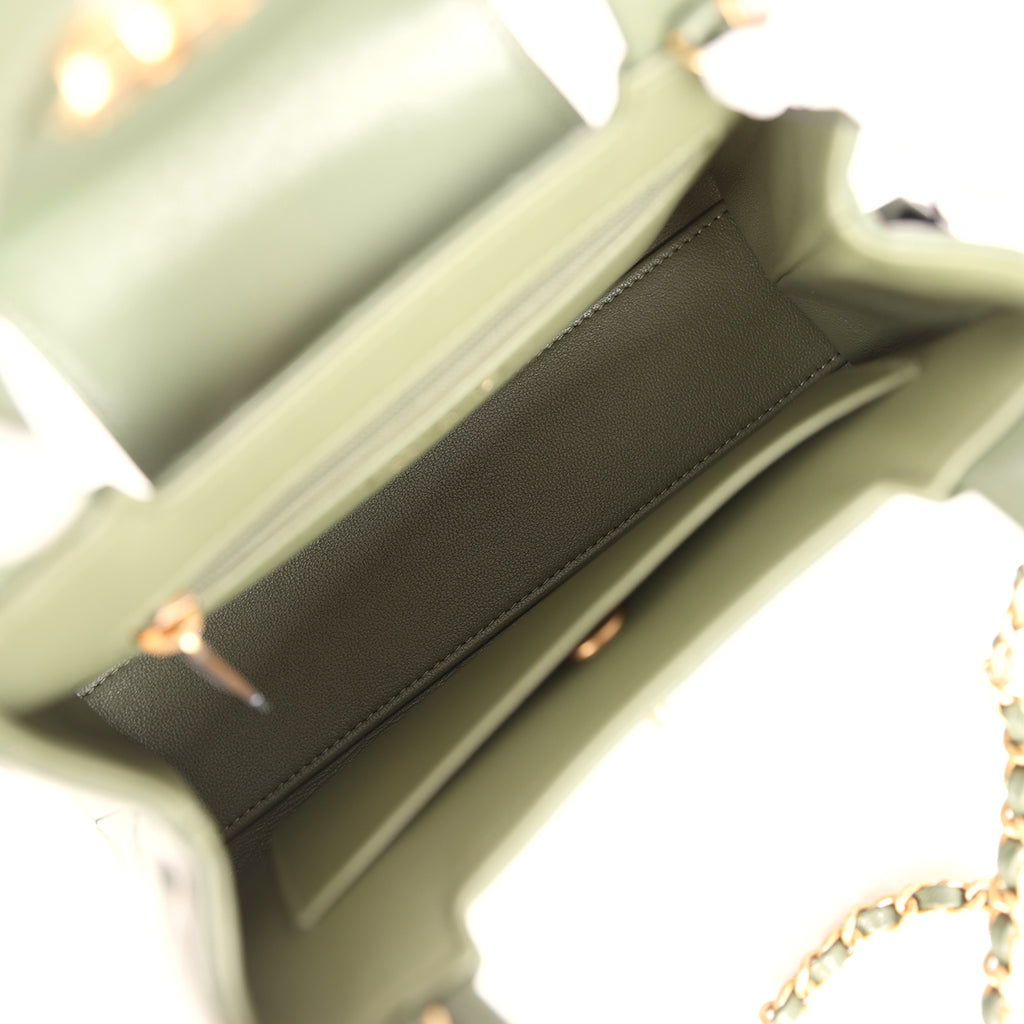 Chanel Small Kelly Shopper Khaki Shiny Aged Calfskin Brushed Gold Hardware - Image 9