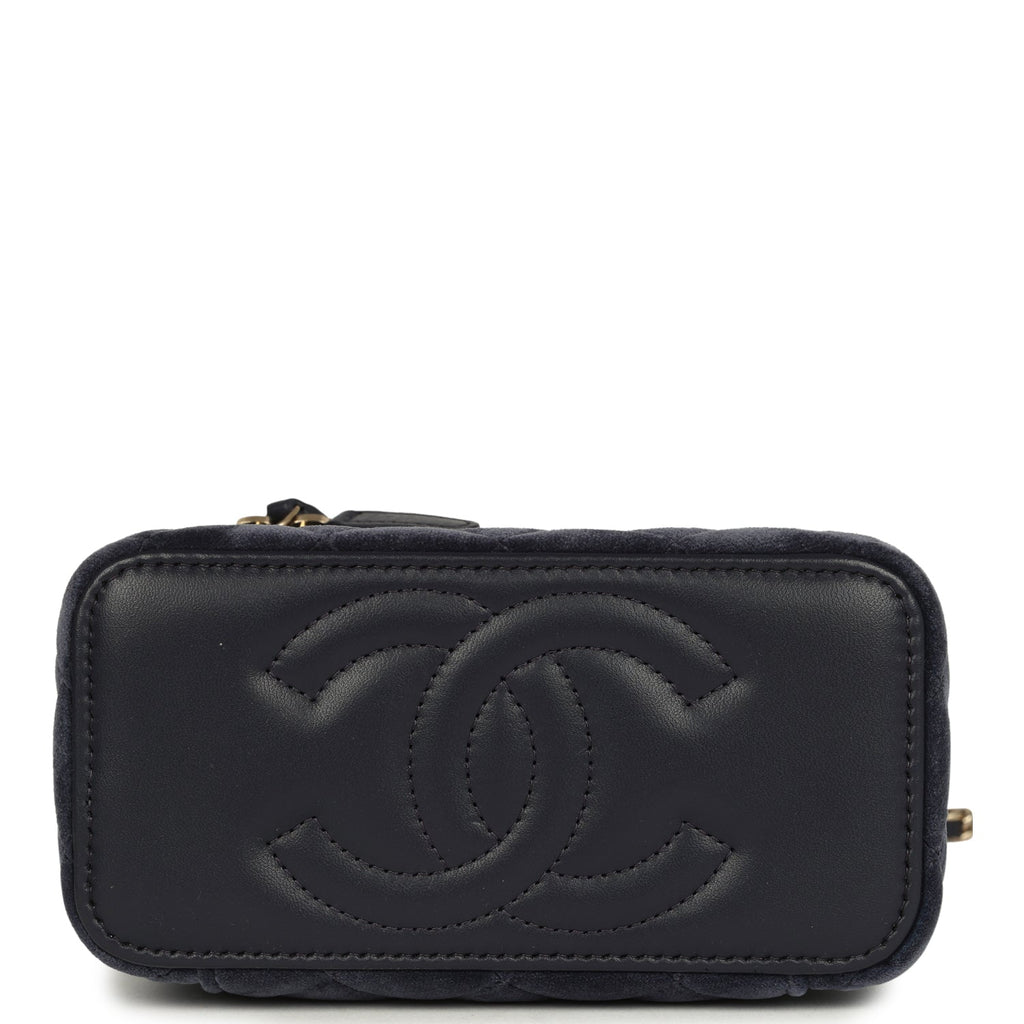 Chanel Small Crystal Pearl Crush Vanity Case Gris Fonce Velvet Light Gold Hardware - Image 7