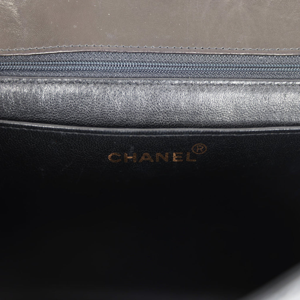 Vintage Chanel Maxi Classic Chain Around Single Flap Bag Black Patent Gold Hardware - Image 10