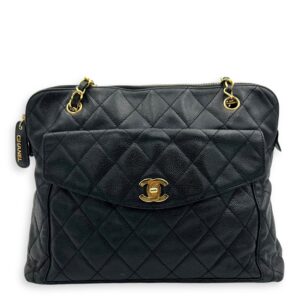 Vintage CC lock Shoulder Bag Black in Caviar Leather, Gold hardware