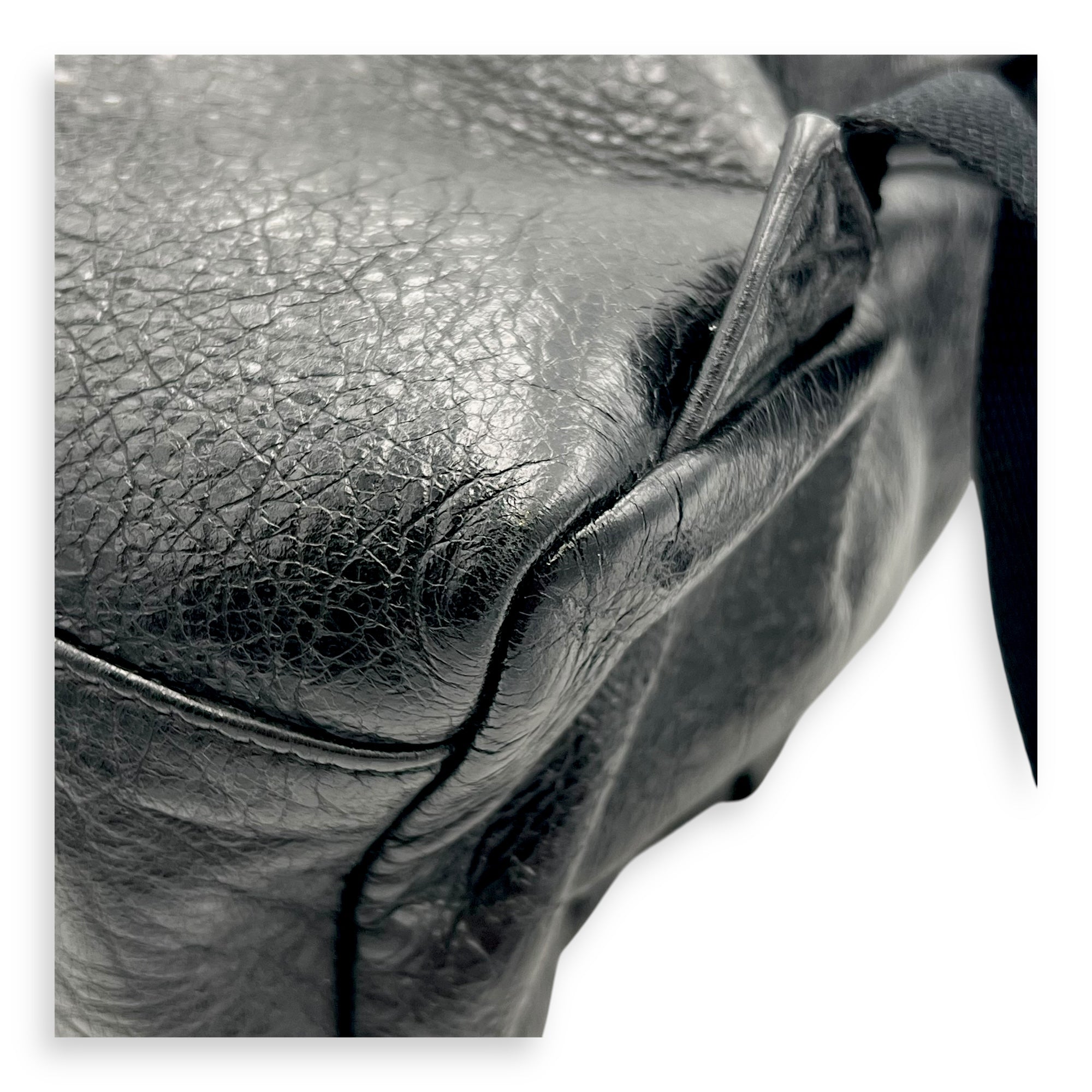 Logo Black Backpack in Distressed Leather, Silver hardware - Image 10