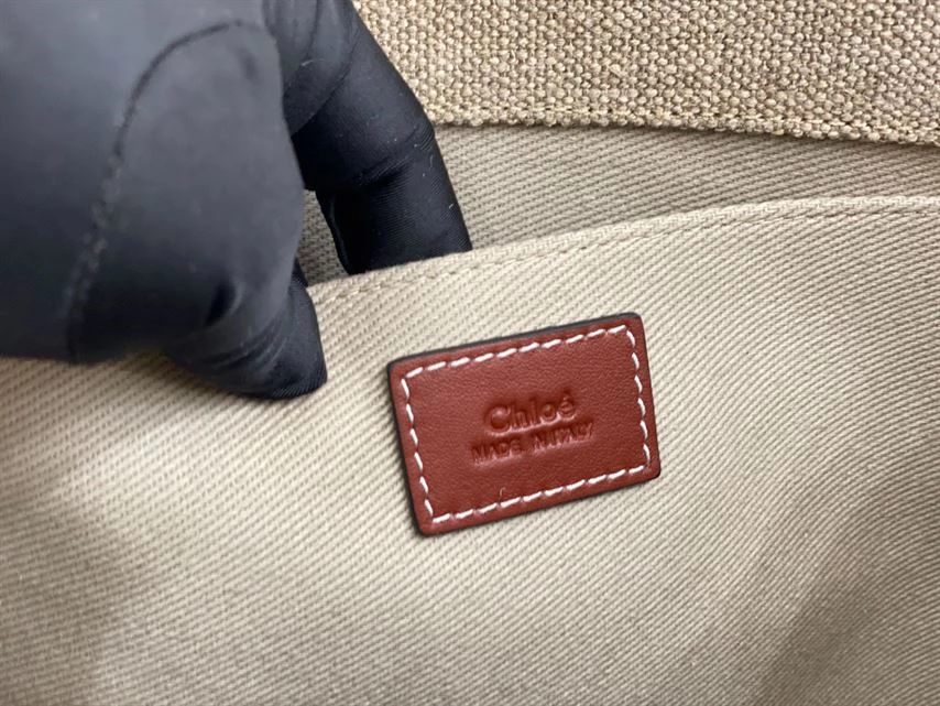 Chloé Medium Woody Tote Bag - MB007 - Image 8