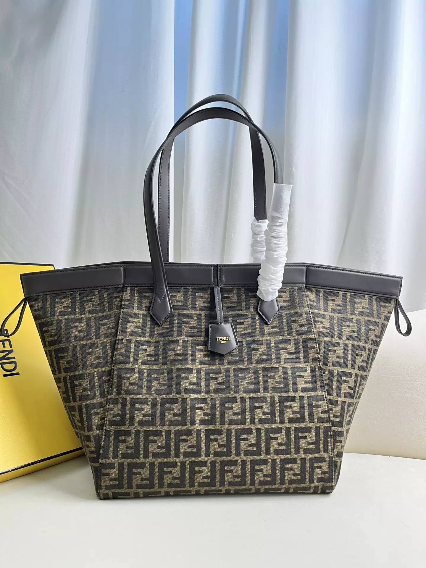 Fendi Origami Large Brown FF Jacquard Fabric Bag - Repbags.ru - Image 4