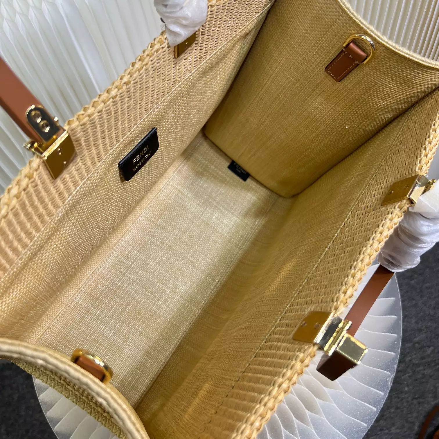 Fendi Sunshine Medium Shopper in Natural Straw - Repbags.ru - Image 8