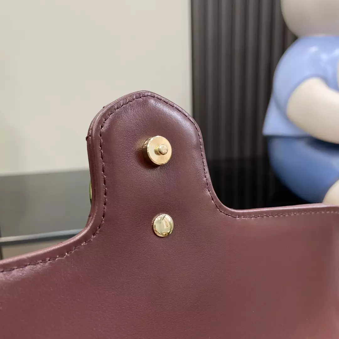 GG Marmont Mini Bag in Rosso Ancora Red Leather - Repbags.ru - Image 10