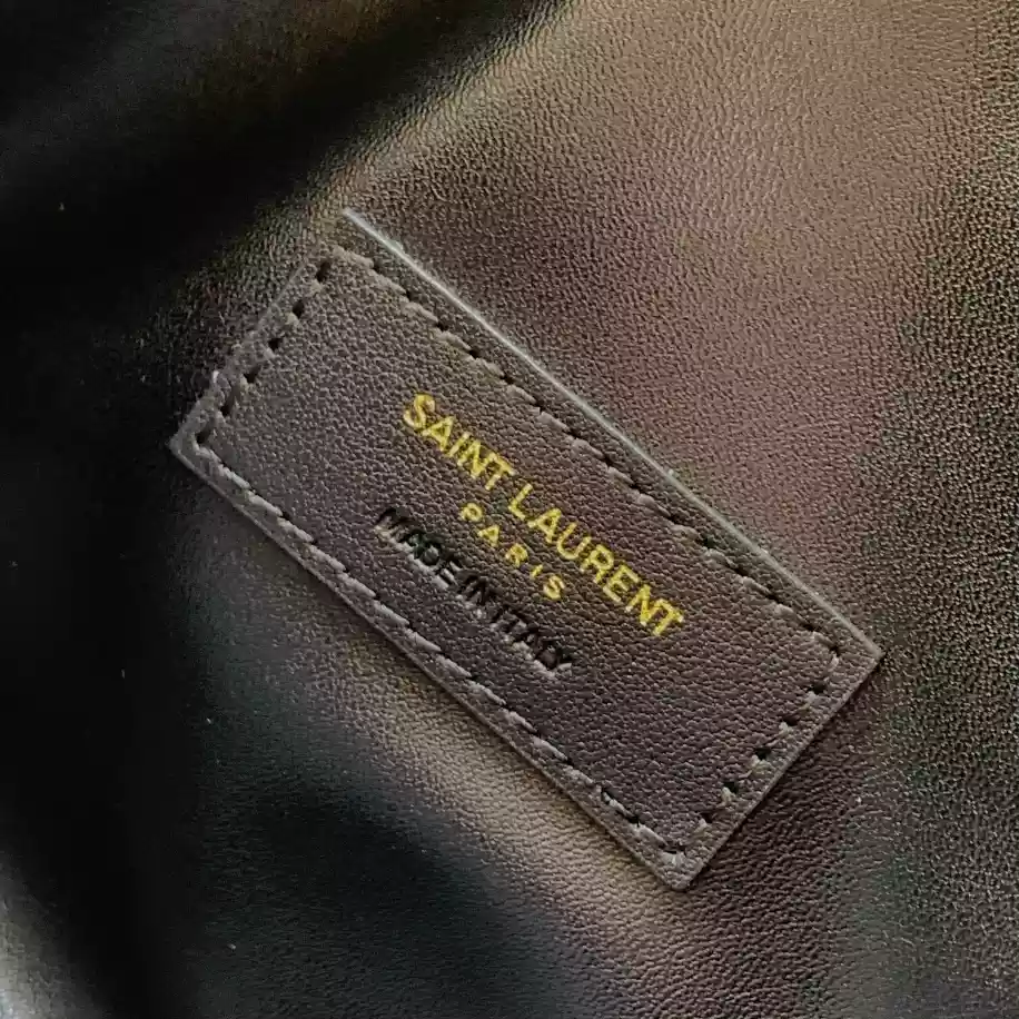 Gaby Zipped Pouch in Quilted Lambskin - Image 7