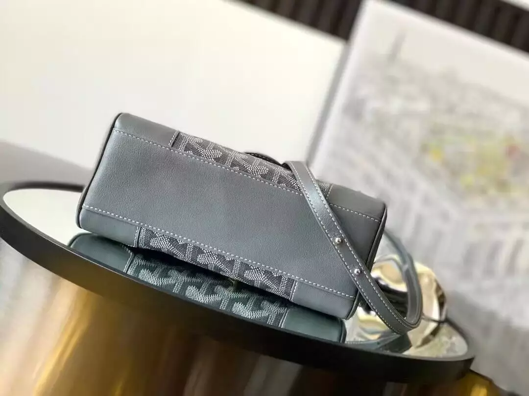 Goyard Saigon Souple Mini Bag - Repbags.ru - Image 6