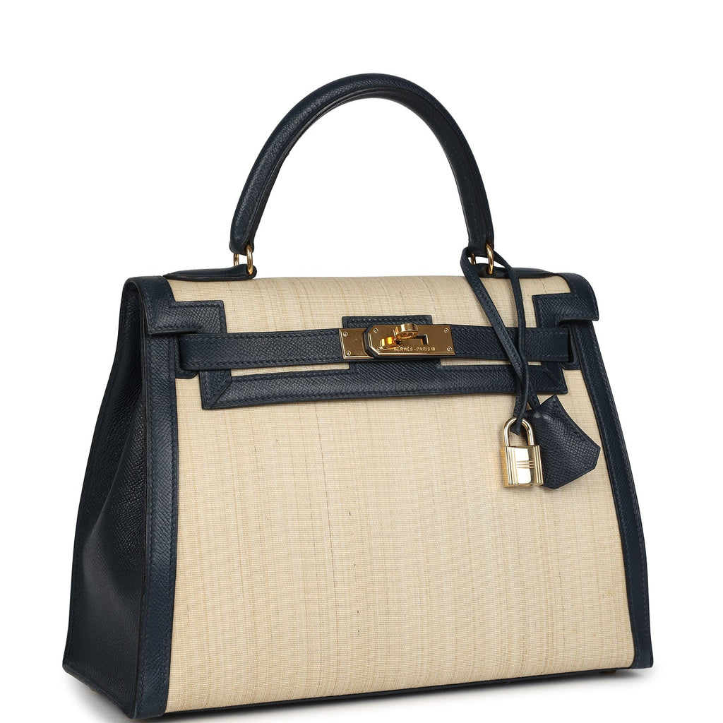 Vintage Hermes Kelly Sellier 28 Bleu Marine Courchevel and Ecru Crinoline Gold Hardware - Image 3