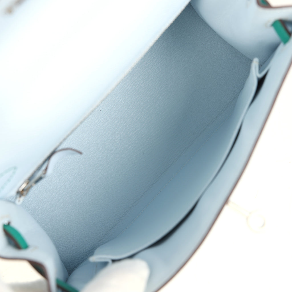 Hermes Kelly Sellier 25 Tri-Color Bleu Brume, Gold and Vert Jade Epsom Epsom Palladium Hardware - Image 9