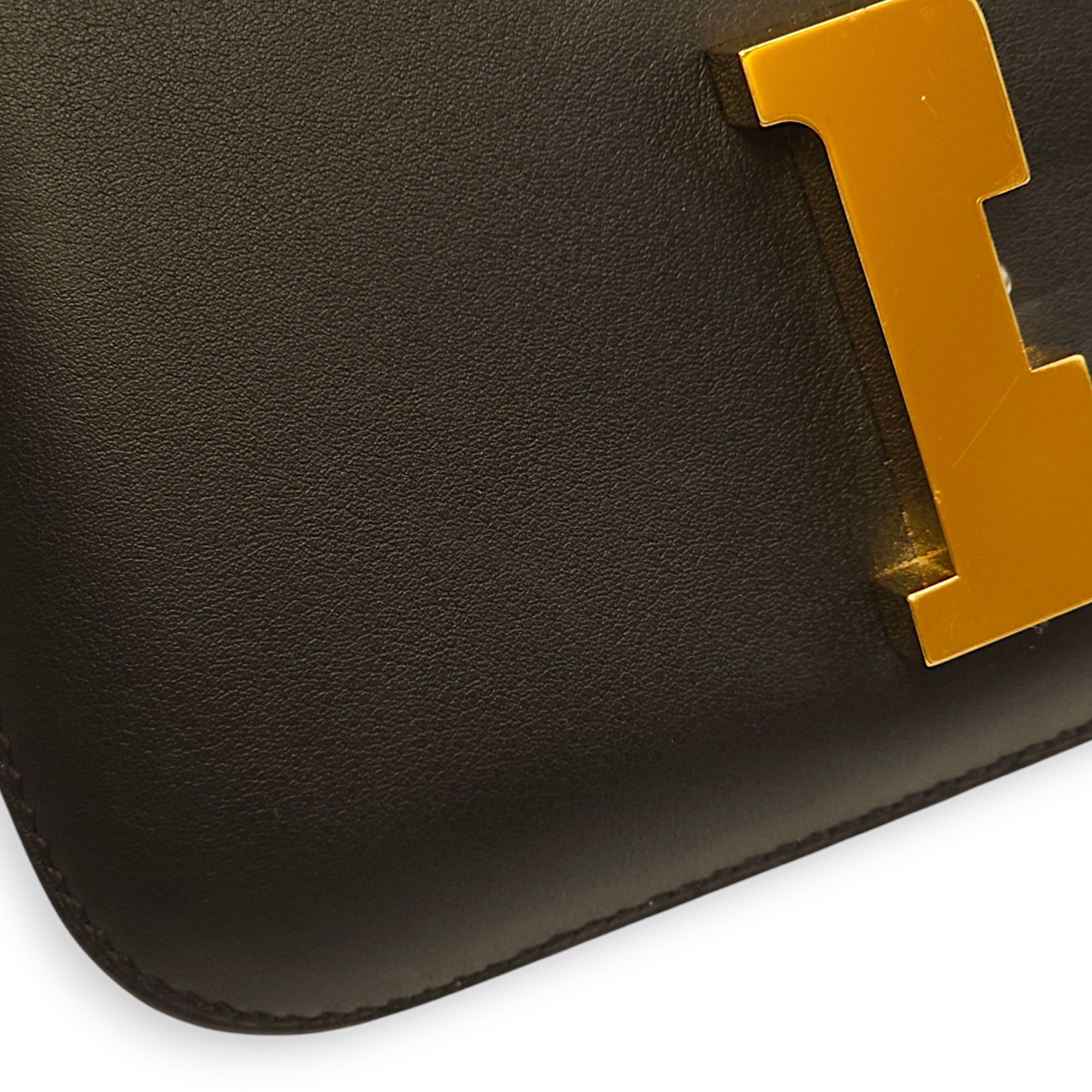 Constance 24 Black in Swift, Gold hardware - Image 4