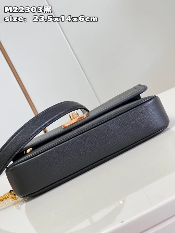 LockMe Chain Bag East West - LB245 - Image 8