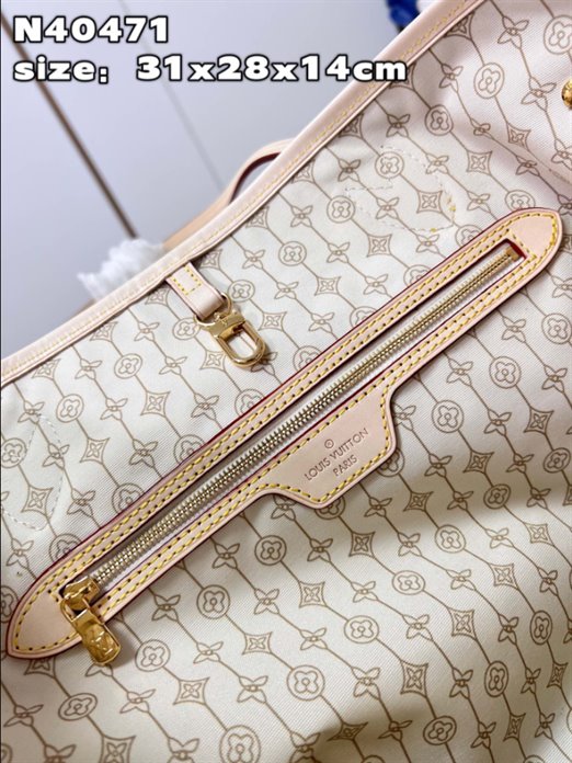 Louis Vuitton Neverfull MM Damier Azur Tote Bag - Image 6