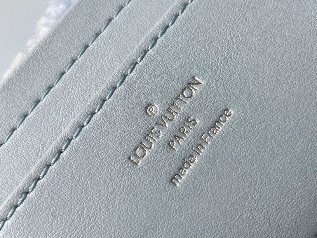 Louis Vuitton Twist MM Bag - LB262 - Image 4