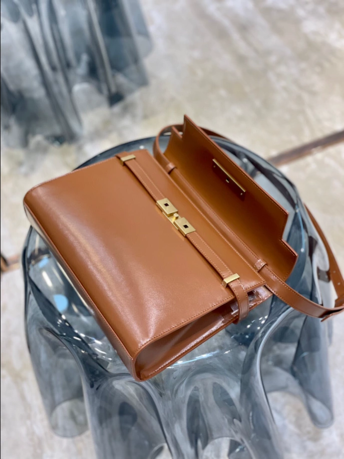 Manhattan Small Shoulder Bag in Box Saint Laurent - Image 7