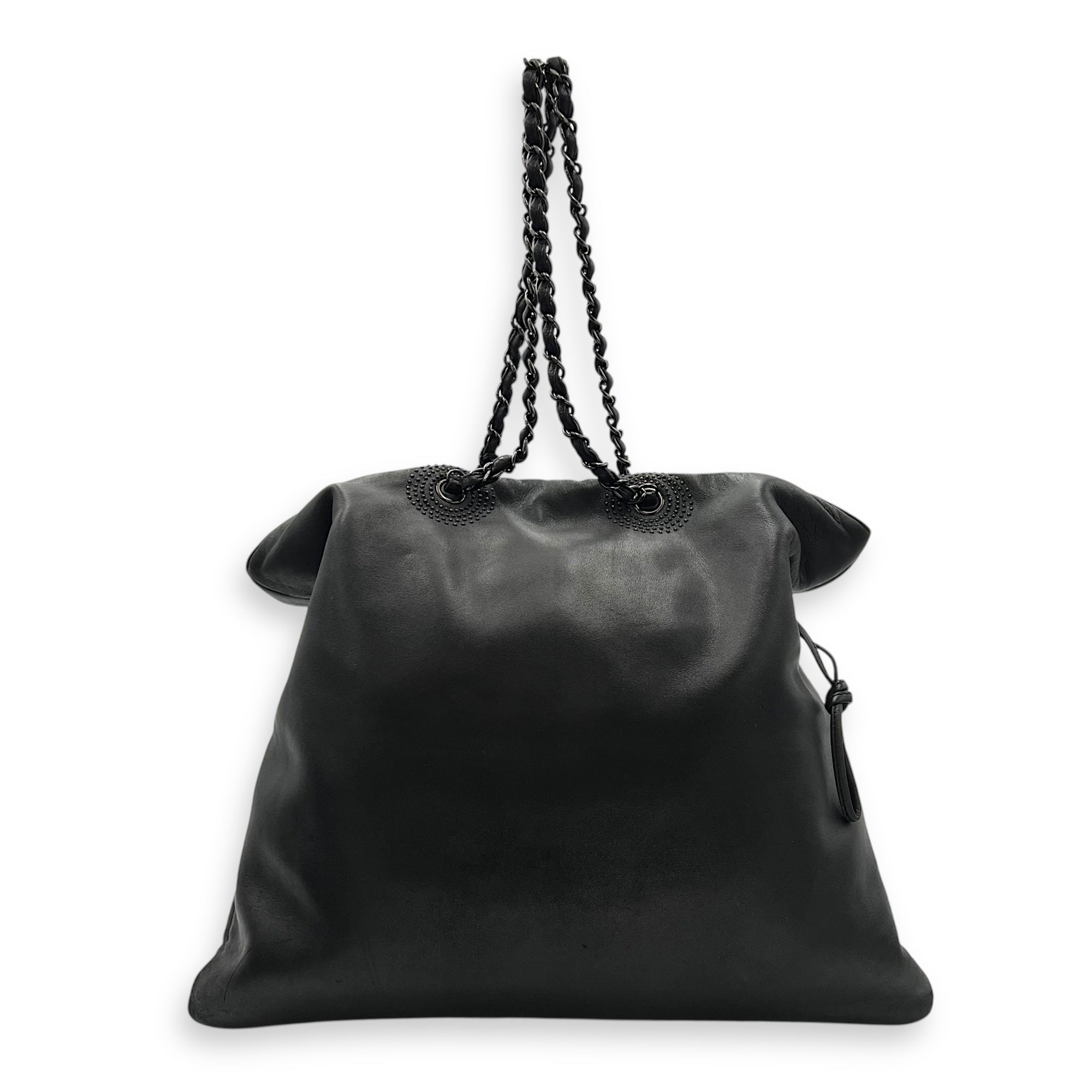 CC Black Shoulder Bag in Lambskin, Silver hardware - Image 3