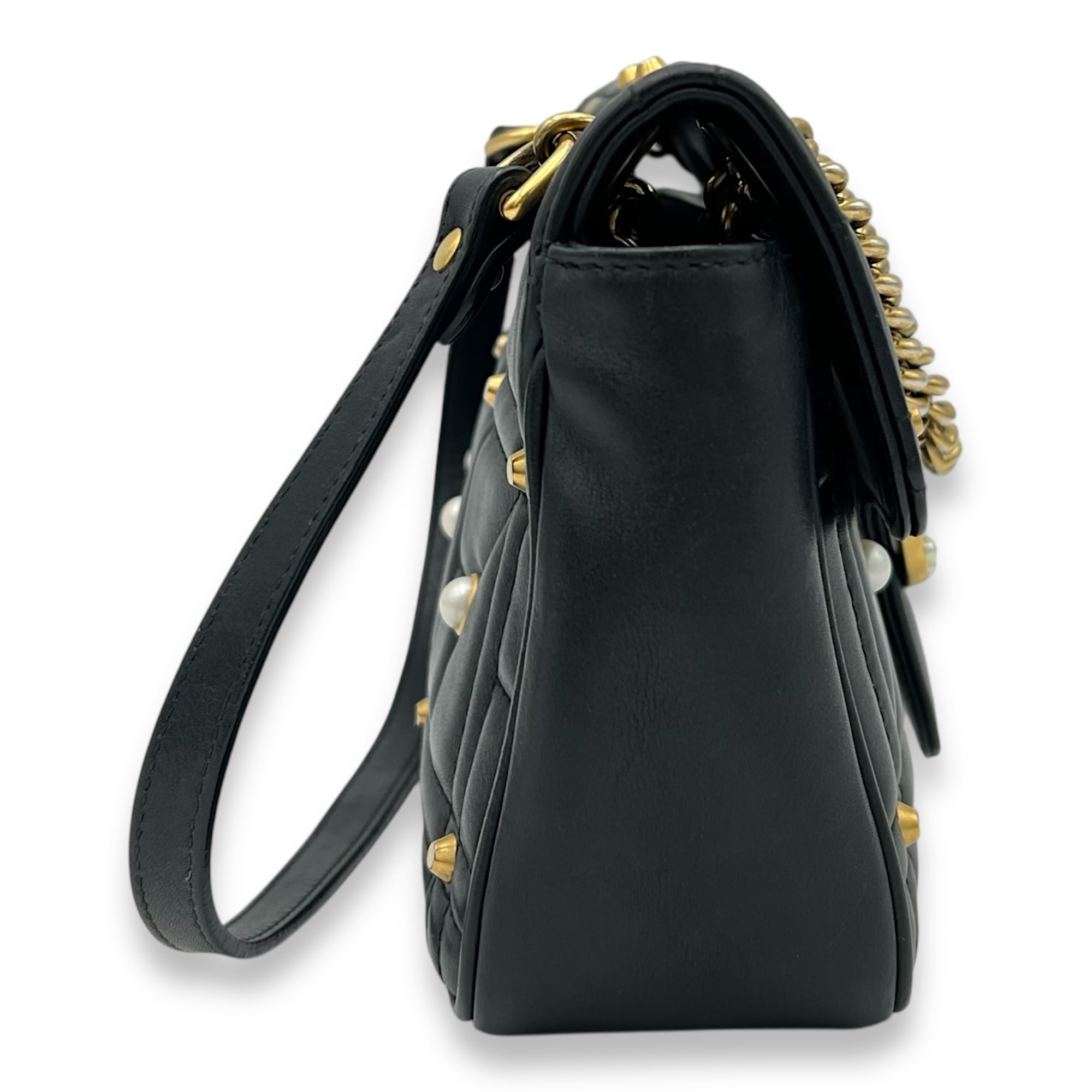 GG Marmont Small Black Shoulder Bag in Calfskin, Gold hardware - Image 4
