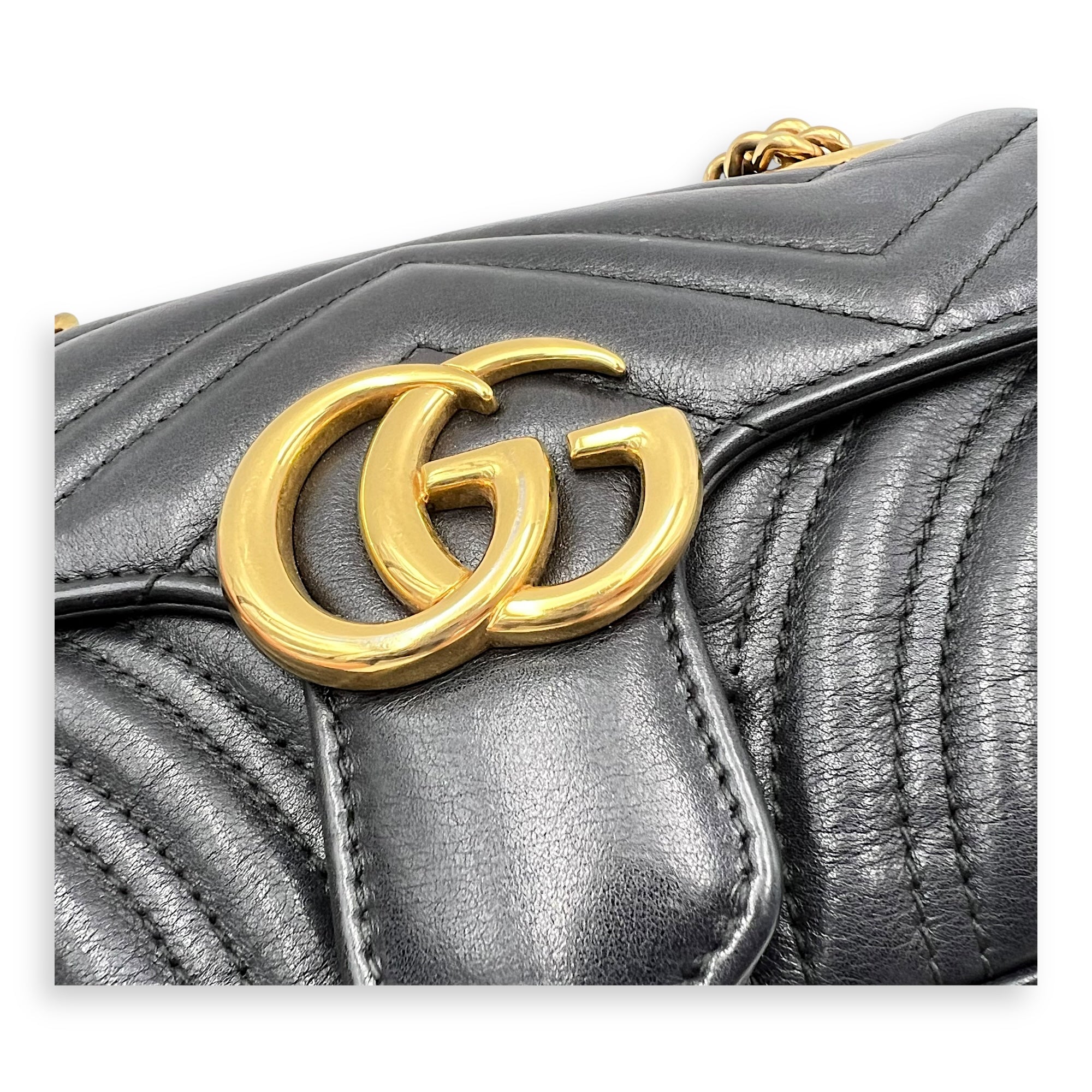 GG Marmont Mini Black Shoulder Bag in Calfskin, Gold hardware - Image 8