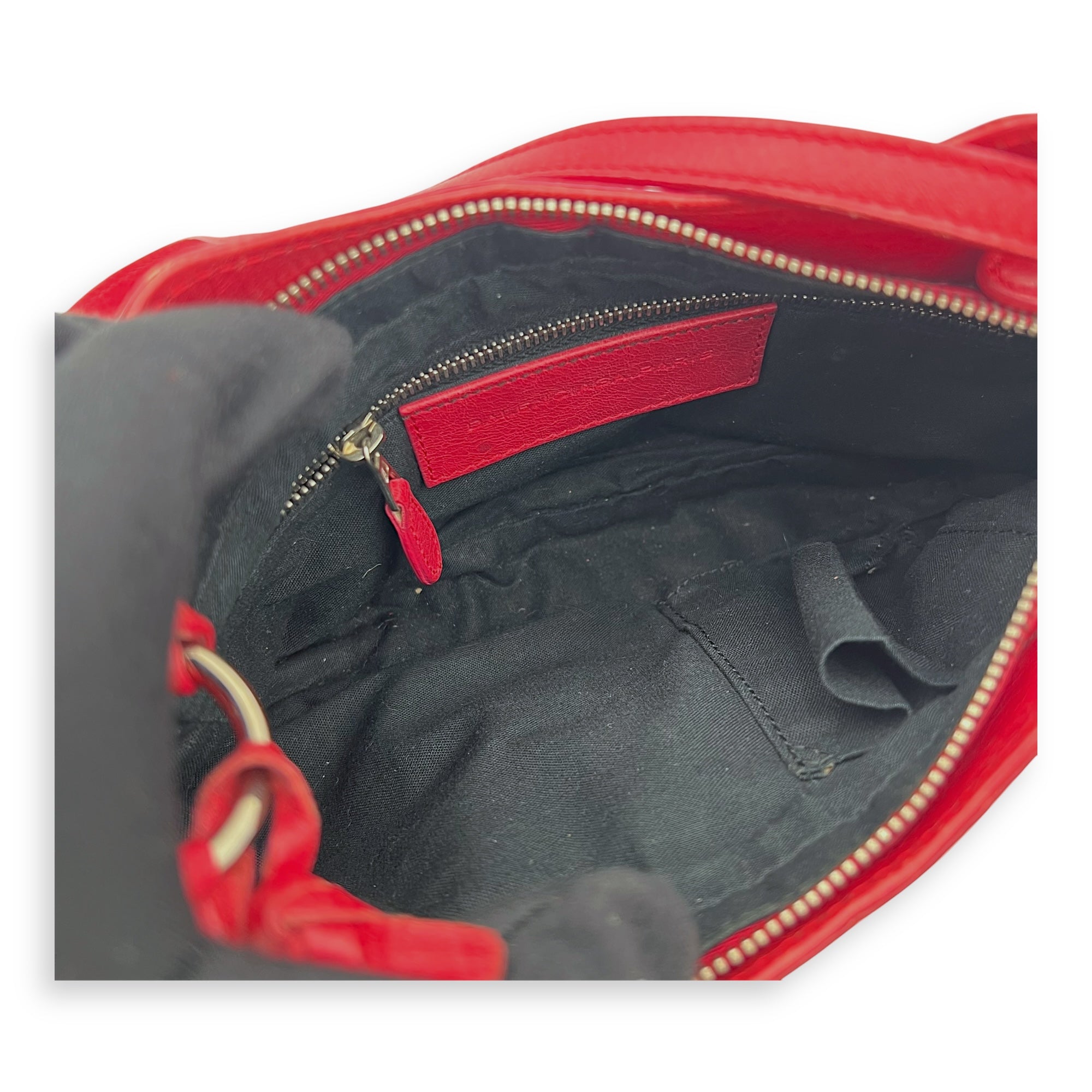 Hip Red Shoulder Bag in Distressed Leather, Silver hardware - Image 7