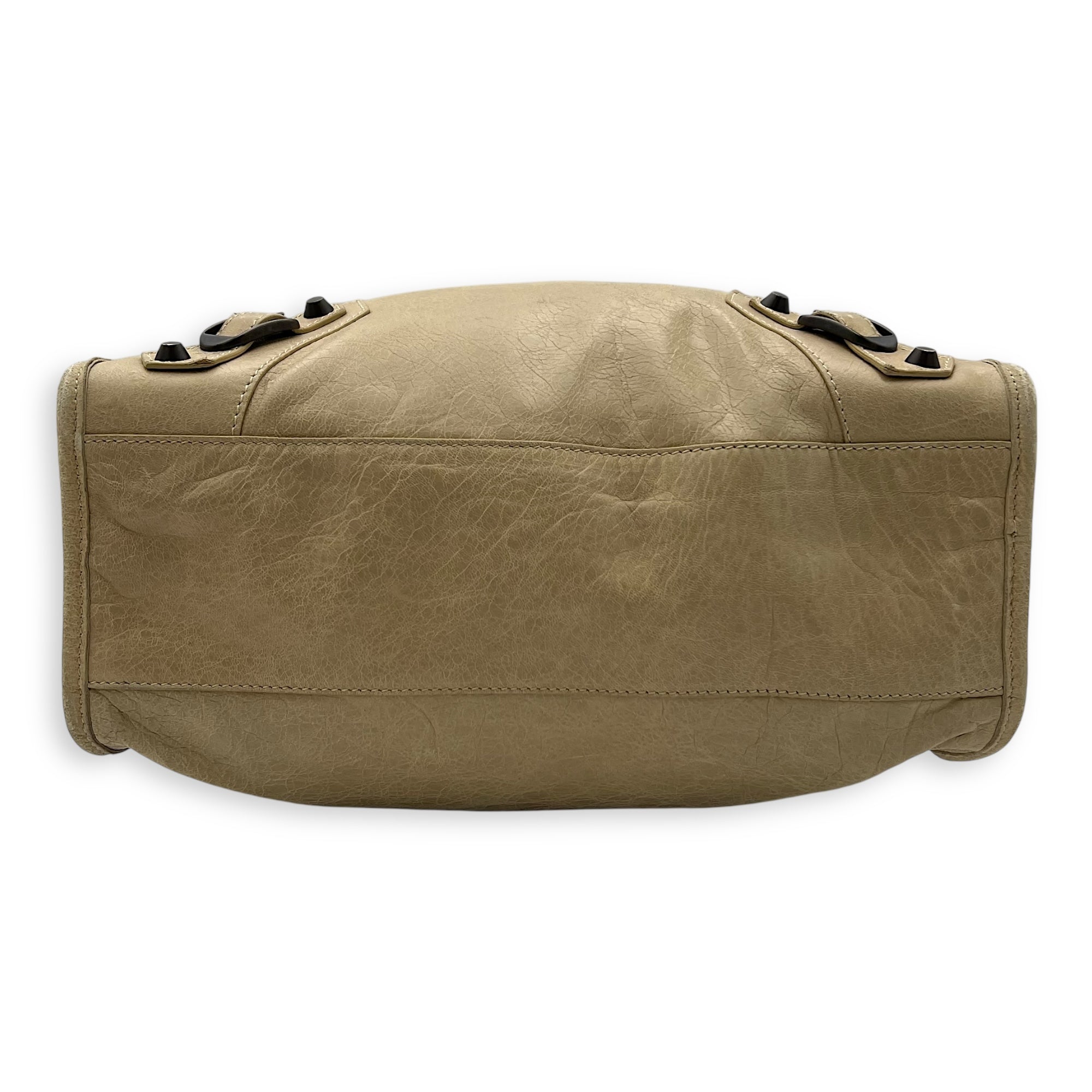 City Shopper Beige Tote Bag in Distressed Leather, Gunmetal hardware - Image 6