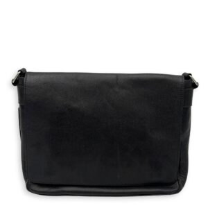 Messenger Crossbody Bag Black in Taiga Leather, Silver hardware