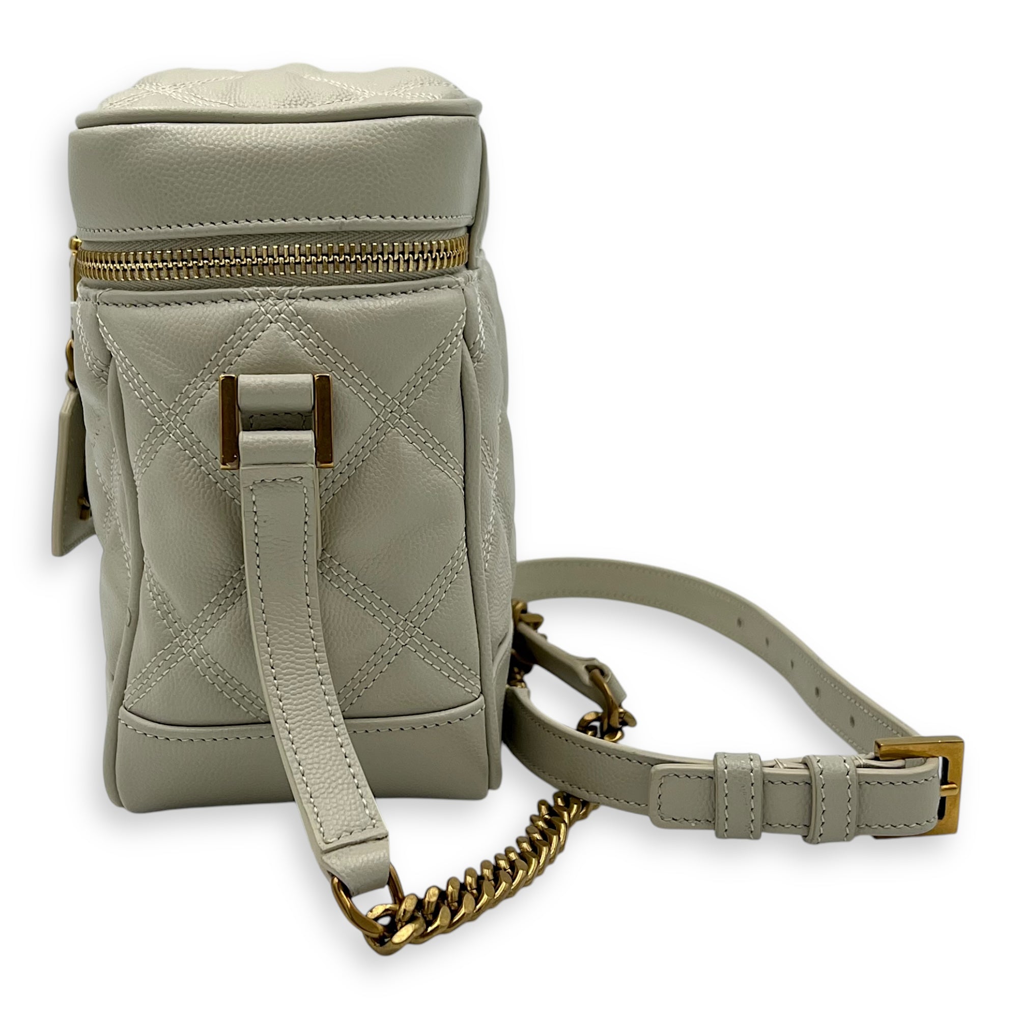 Quilted 80's Vanity Bag White in Calfskin, Gold hardware - Image 4