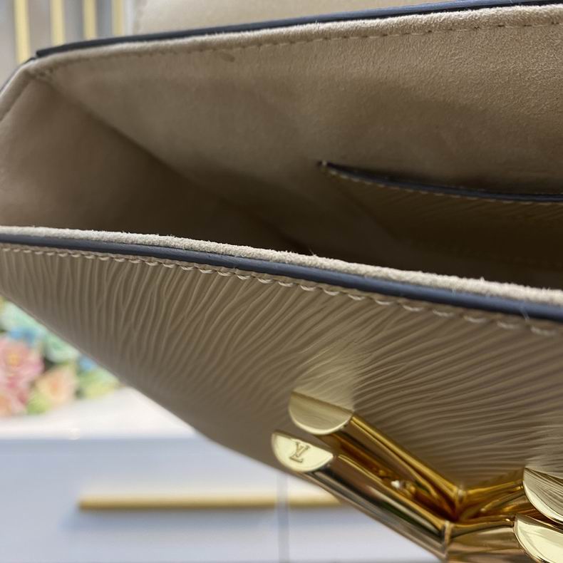 Twist Convertible Epi Leather MM Camel Light - Image 9