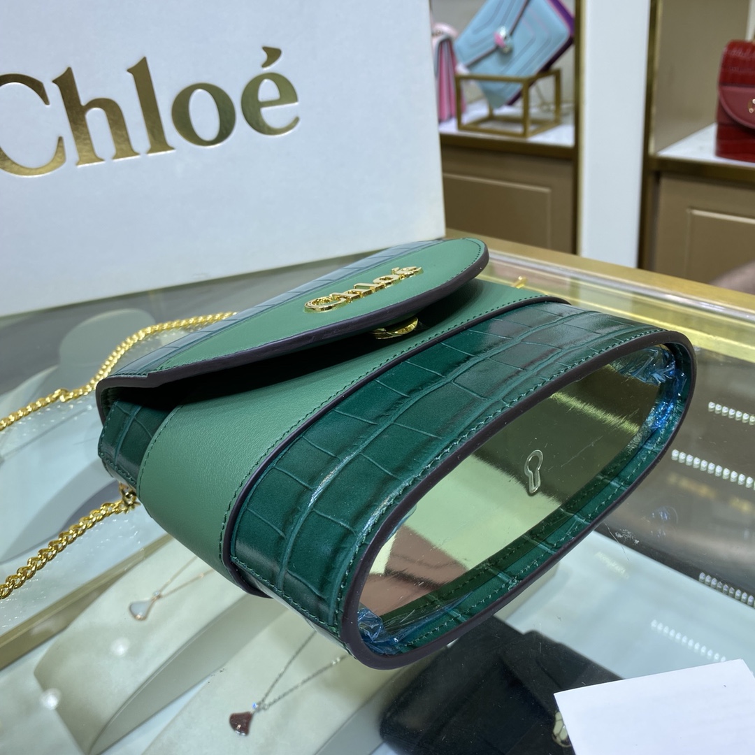 Chloé Small Aby Lock Bag in Green - Replicabags.is - Image 5