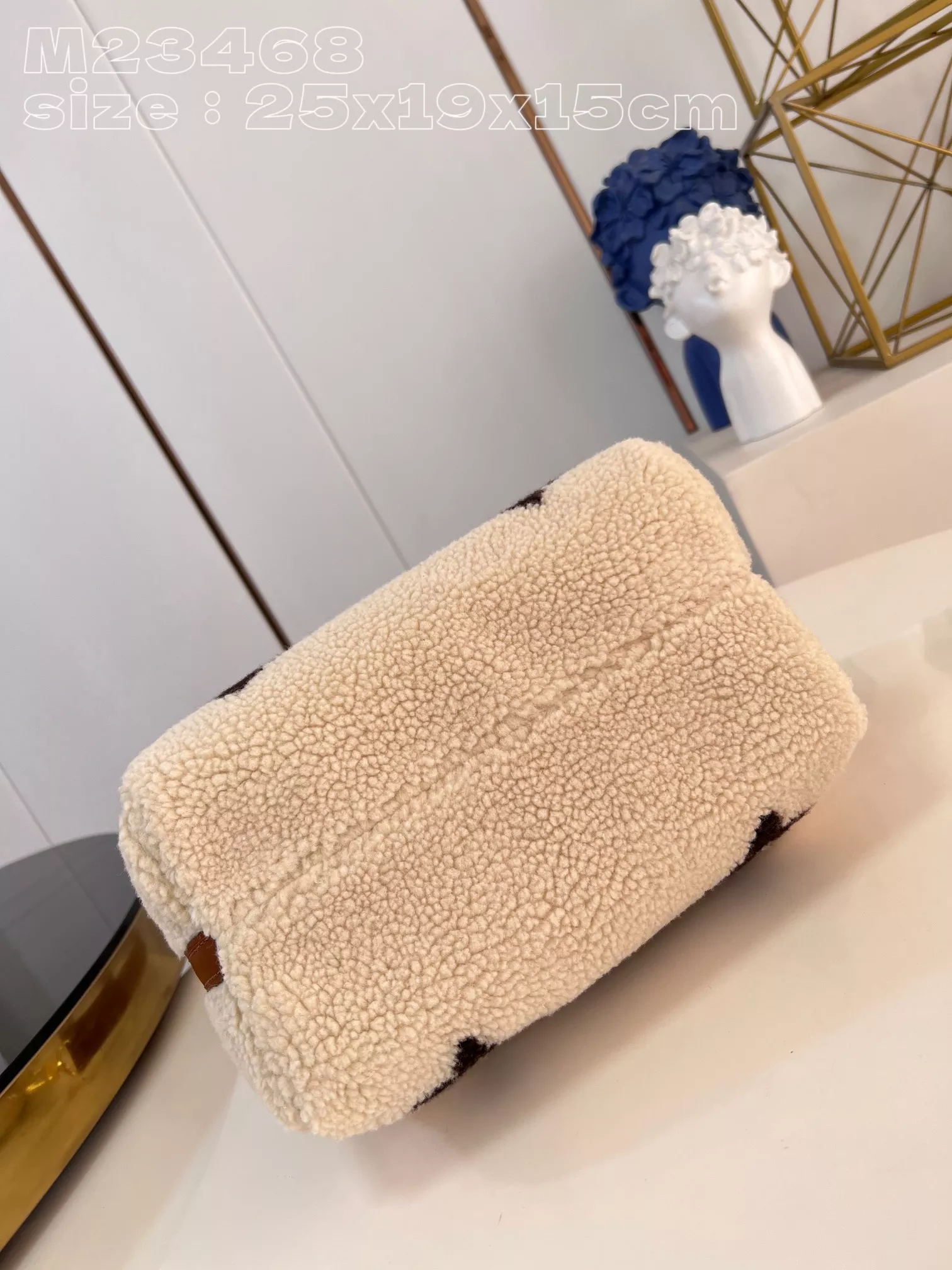 LV Ski Speedy Bandoulière 25 Cream/Brown - ReplicaBags.is - Image 8