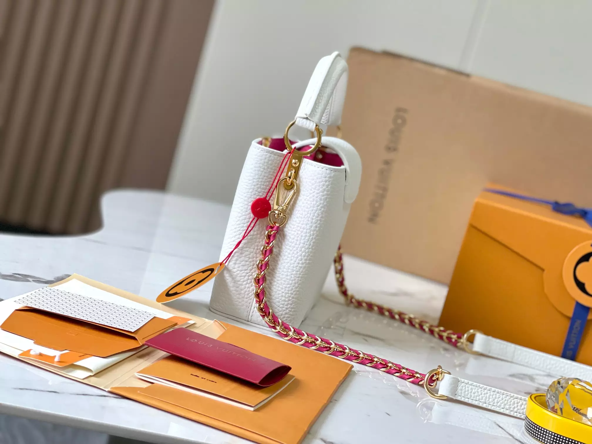 LV Capucines Mini Capushell in Snow White - Repbags.is - Image 5