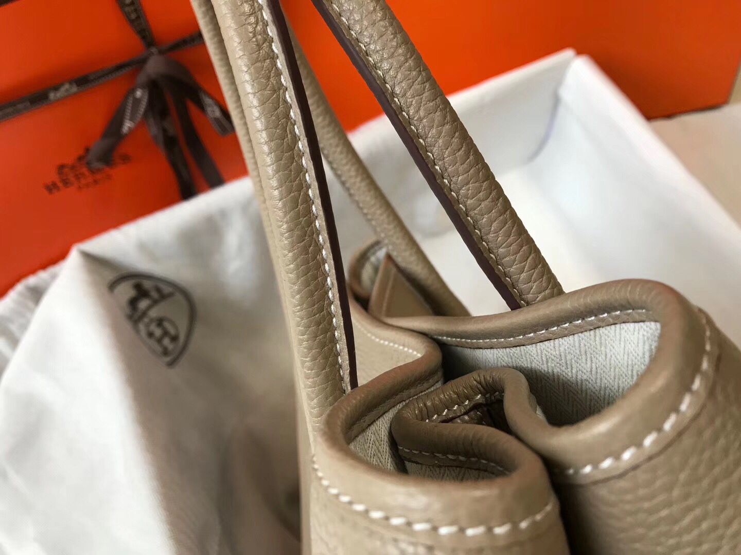 Hermes Garden Party 36 Bag In Grey Clemence Leather - Image 4