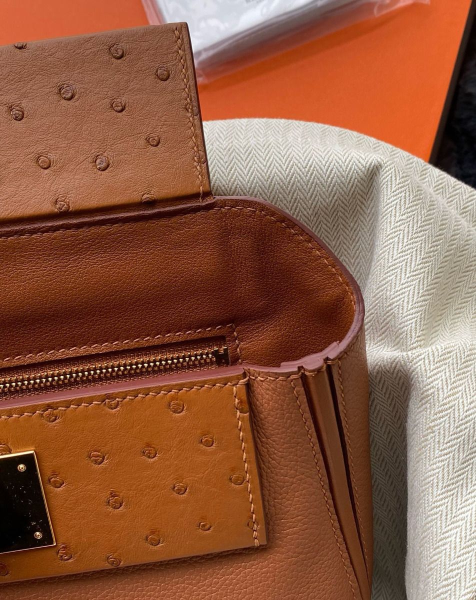Hermes 24/24 Mini 21 Touch Bag in Gold Evercolor and Ostrich Leather - Image 10