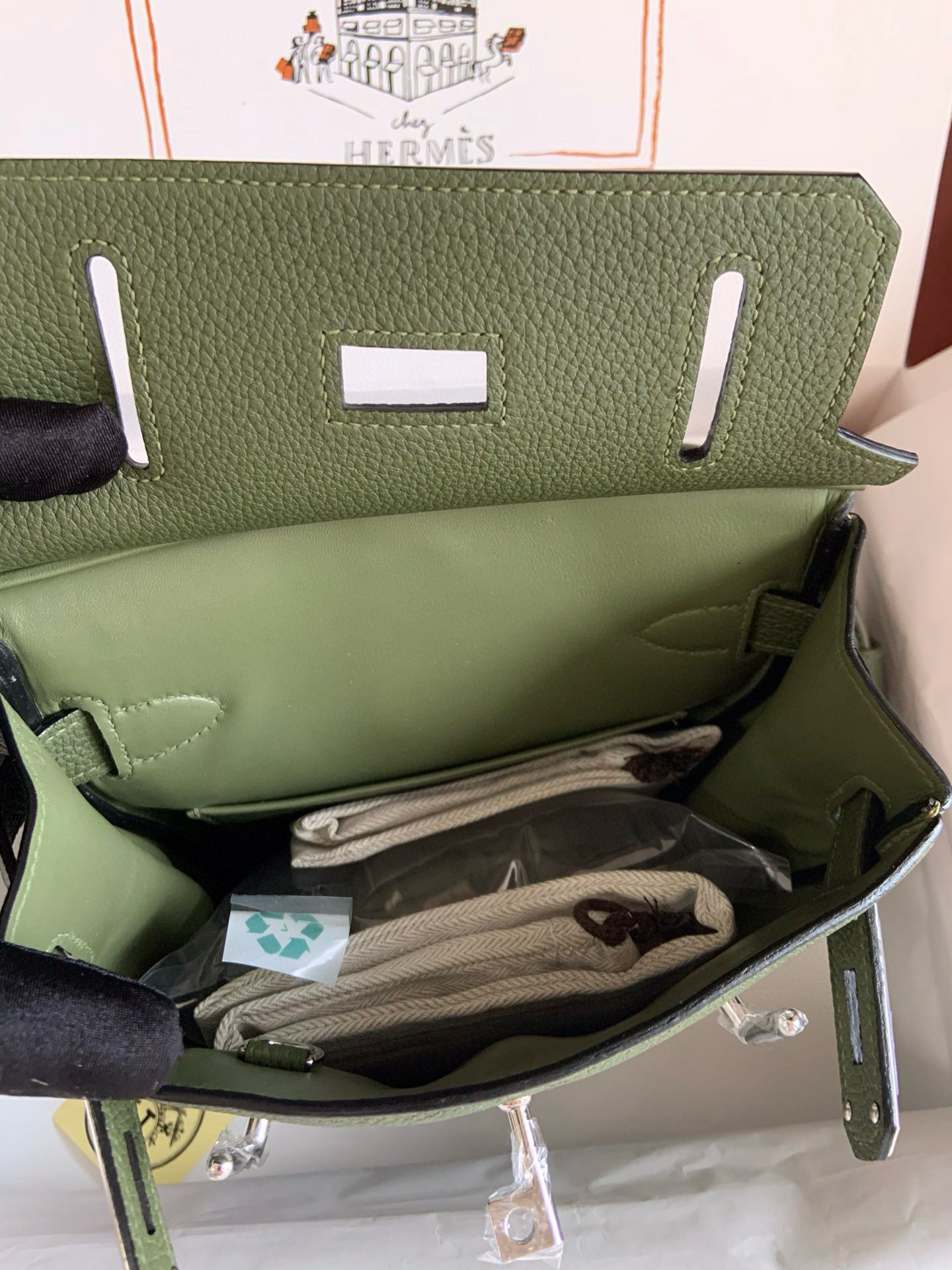 Hermes Hac a Dos PM Backpack in Canopee Clemence Leather - Image 8