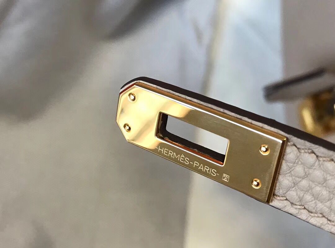 Hermes Birkin 25cm Bag In Beige Clemence Leather GHW - Image 7