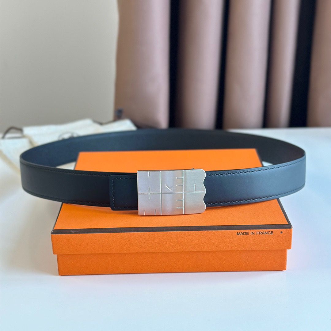 Hermes Typo Reversible Belt 32MM in Black Epsom Calfskin - Image 7