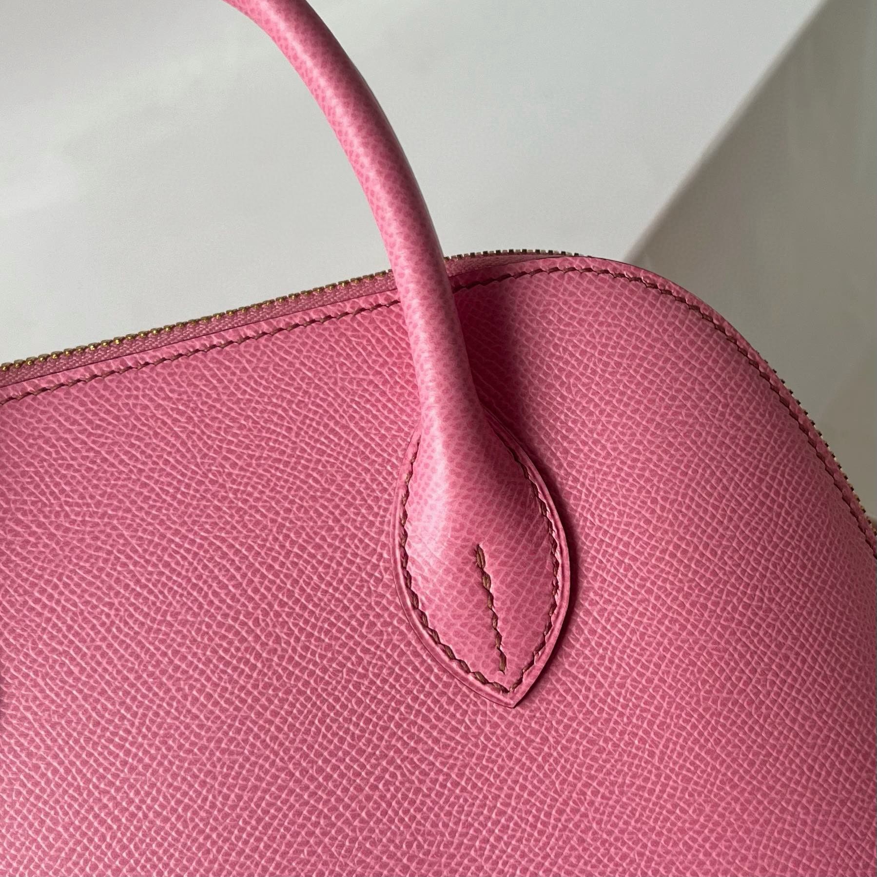 Hermes Bolide 1923 25 Handmade Bag in Rose Sakura Epsom Calfskin - Image 4
