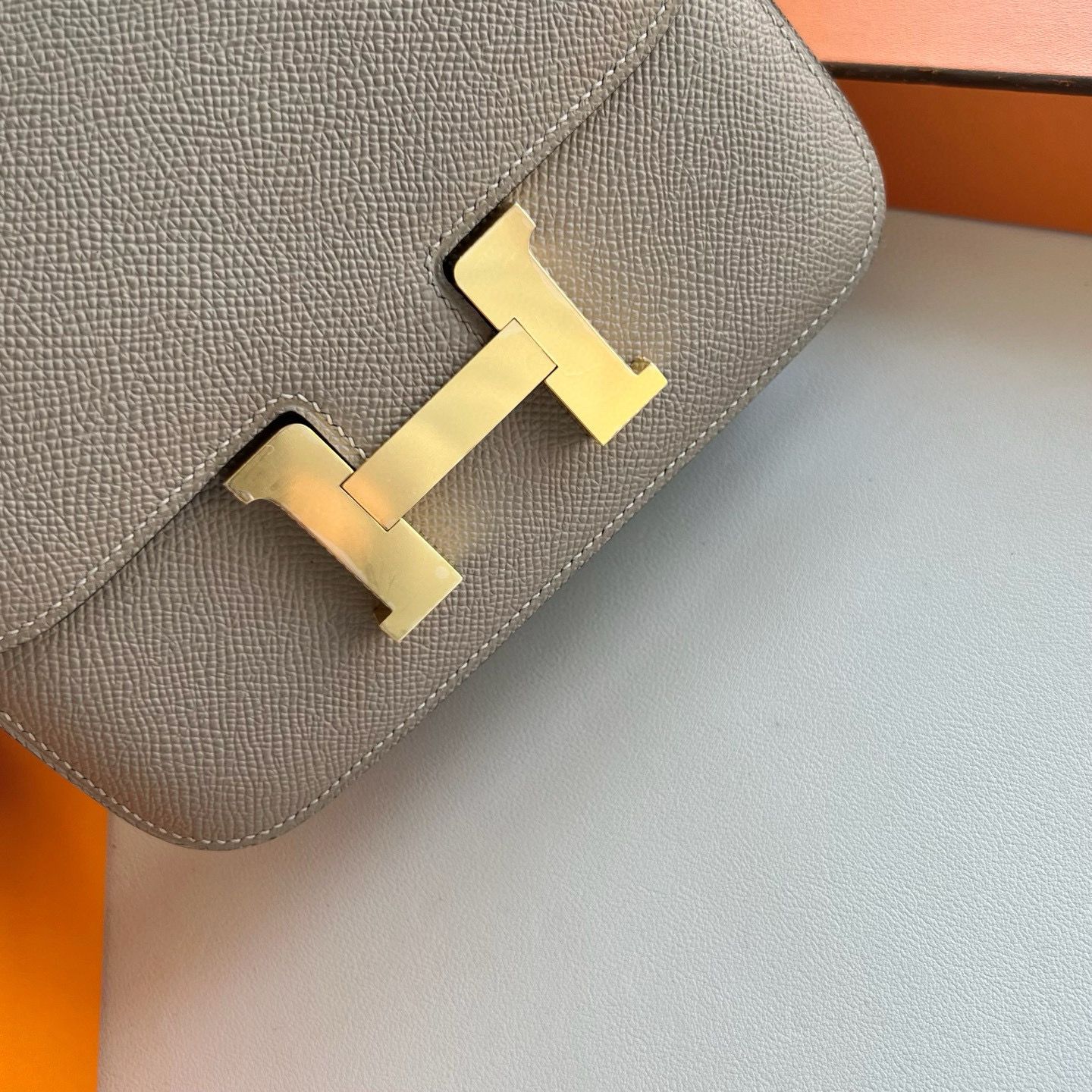 Hermes Constance 18 Handmade Bag in Gris Asphalt Epsom Calfskin - Image 3