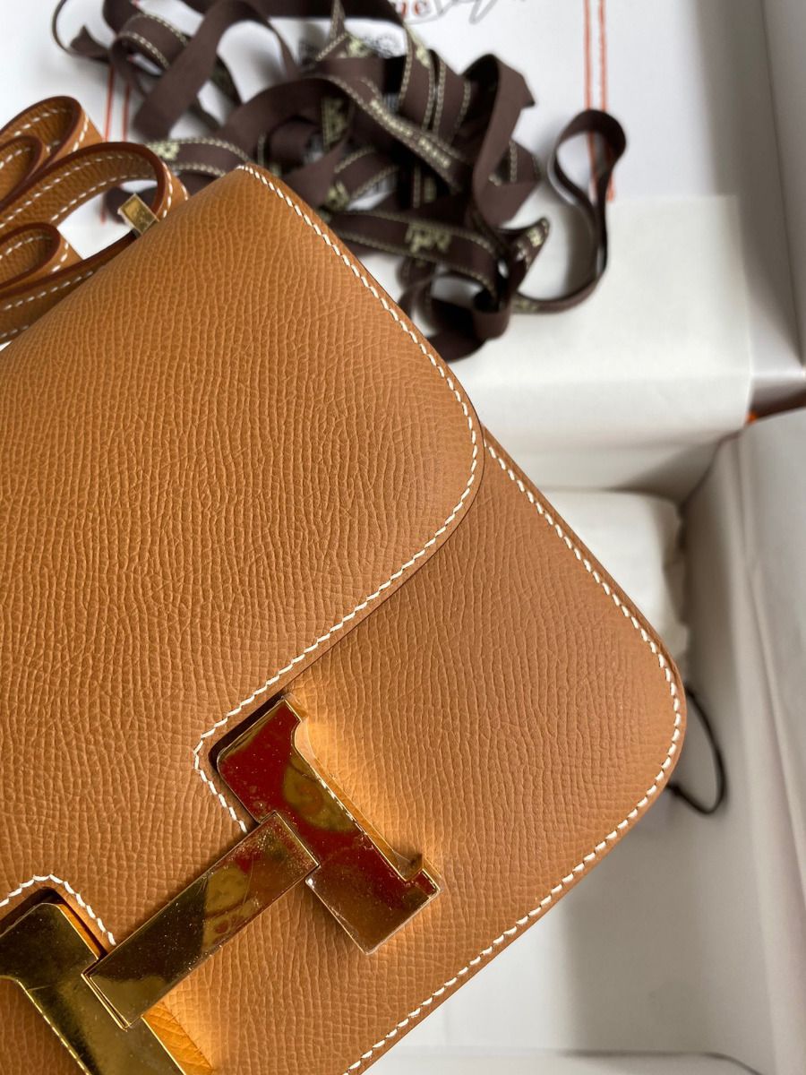 Hermes Constance 18 Handmade Bag In Gold Epsom Calfskin - Image 5