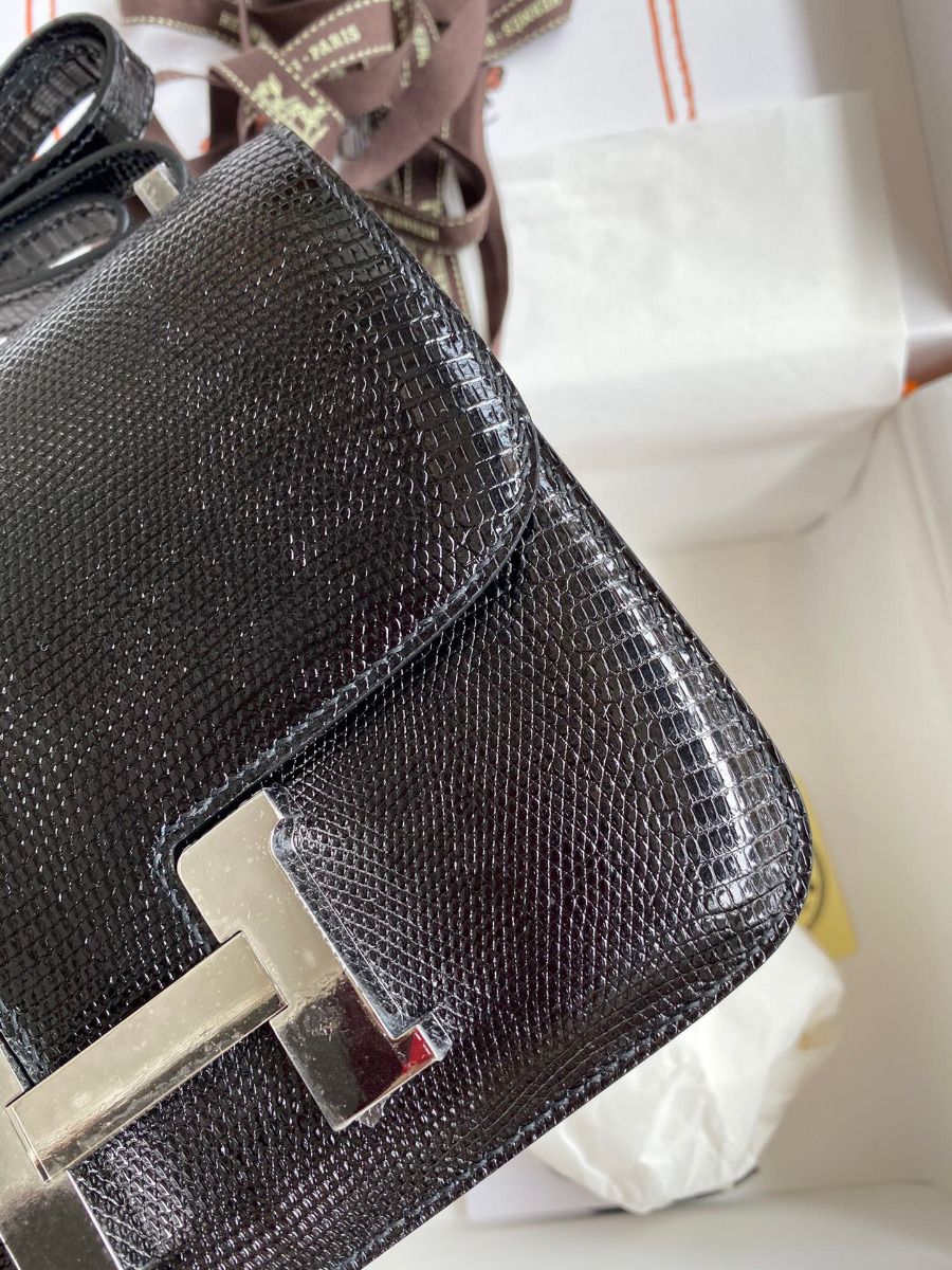Hermes Constance 18 Handmade Bag In Black Lizard Leather - Image 4