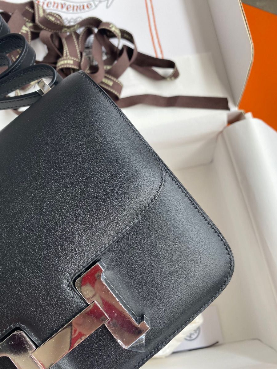 Hermes Constance 18 Handmade Bag In Black Swift Calfskin - Image 4