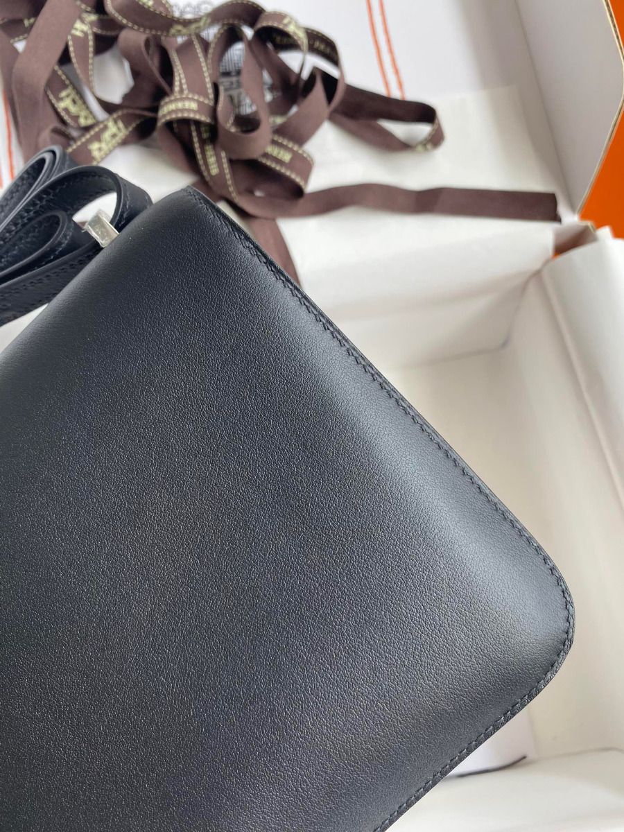 Hermes Constance 18 Handmade Bag In Black Swift Calfskin - Image 5