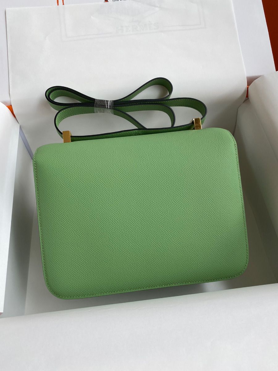 Hermes Constance 24 Handmade Bag In Vert Criquet Epsom Calfskin - Image 3
