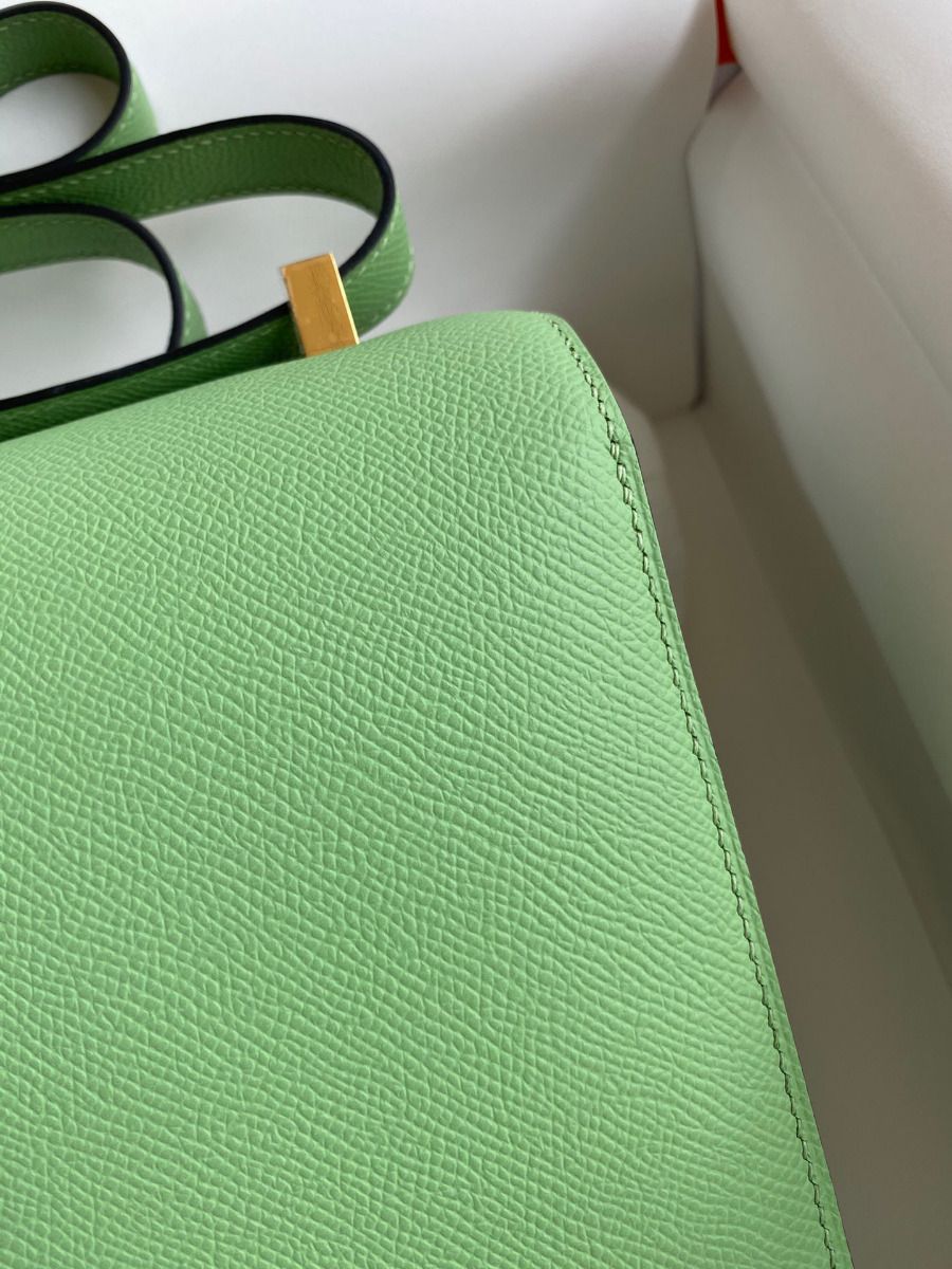 Hermes Constance 24 Handmade Bag In Vert Criquet Epsom Calfskin - Image 5