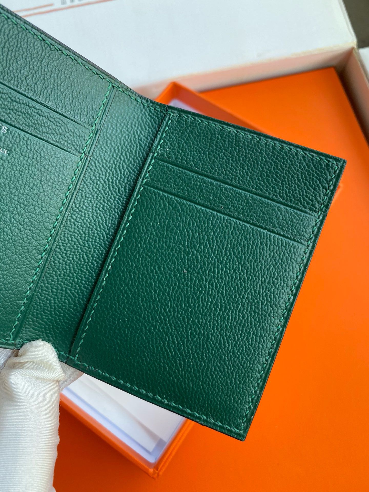 Hermes MC² Euclide Card Holder in Vert Emeraud Shiny Alligator Leather - Image 5