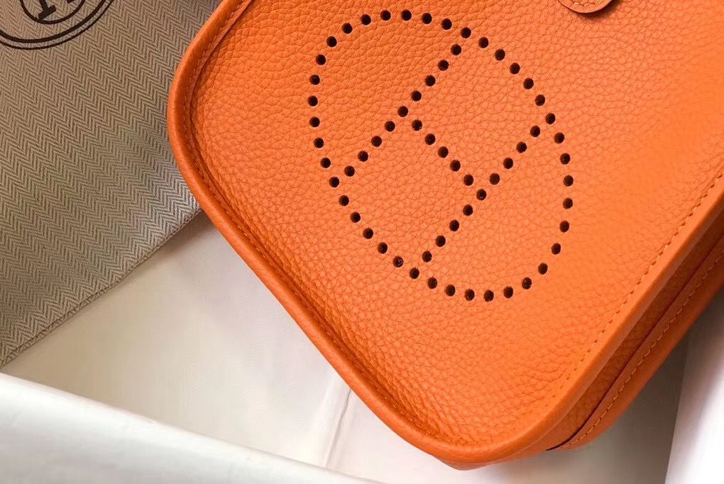 Hermes Evelyne III TPM Bag In Orange Clemence Leather - Image 5