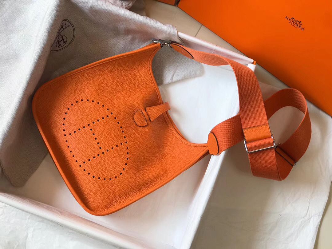 Hermes Evelyne III 29 PM Bag In Orange Clemence Leather - Image 6