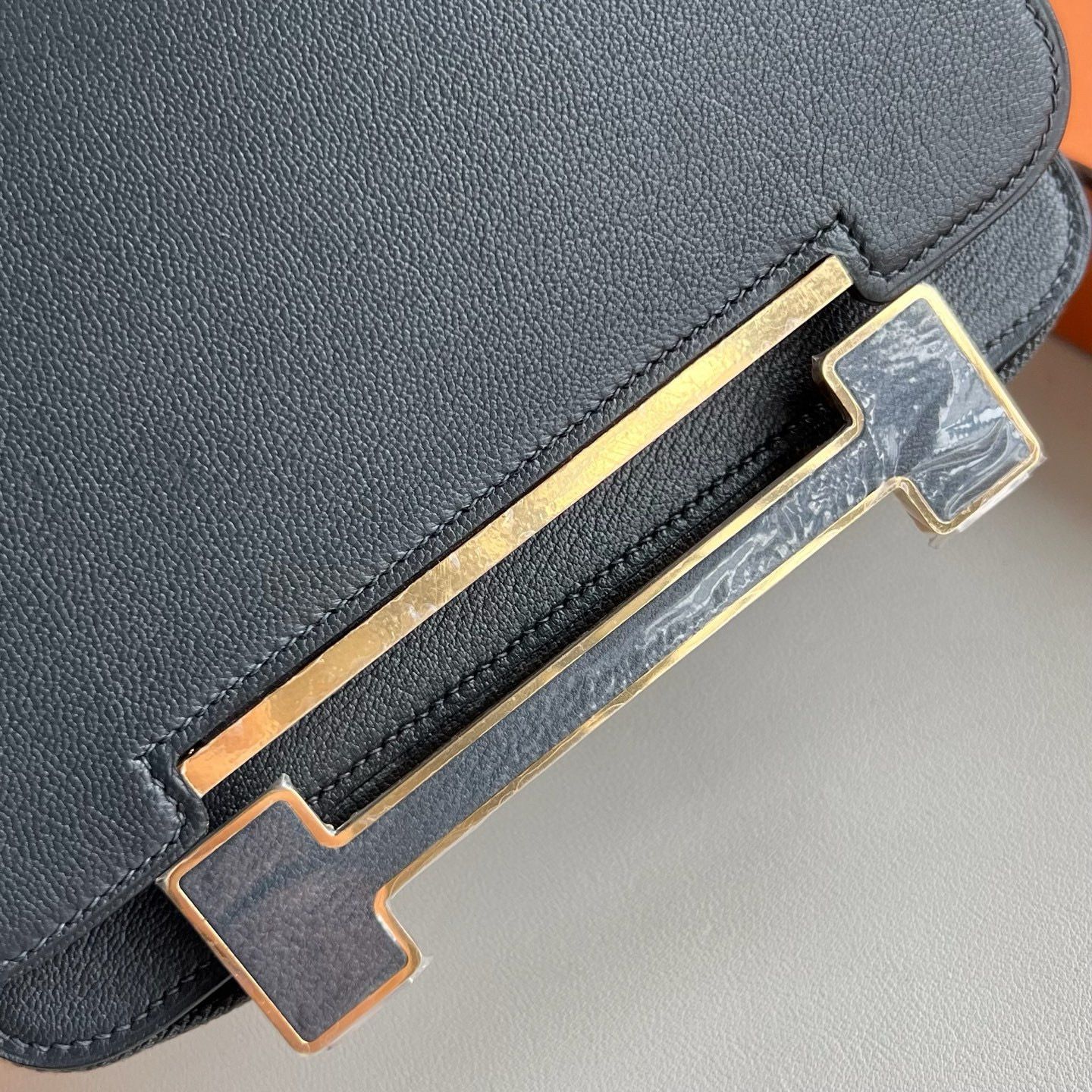 Hermes Geta Handmade Bag in Graphite Chevre Mysore Leather - Image 3